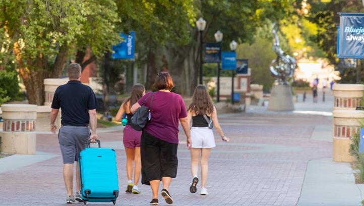 Families move in during Creighton's Welcome Week. 