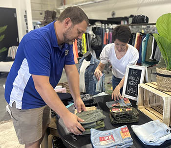 Supporters volunteer at Trey's