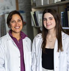 Hannah Pflum headshot