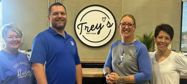 Supporters of online diabetes course pose at Trey's