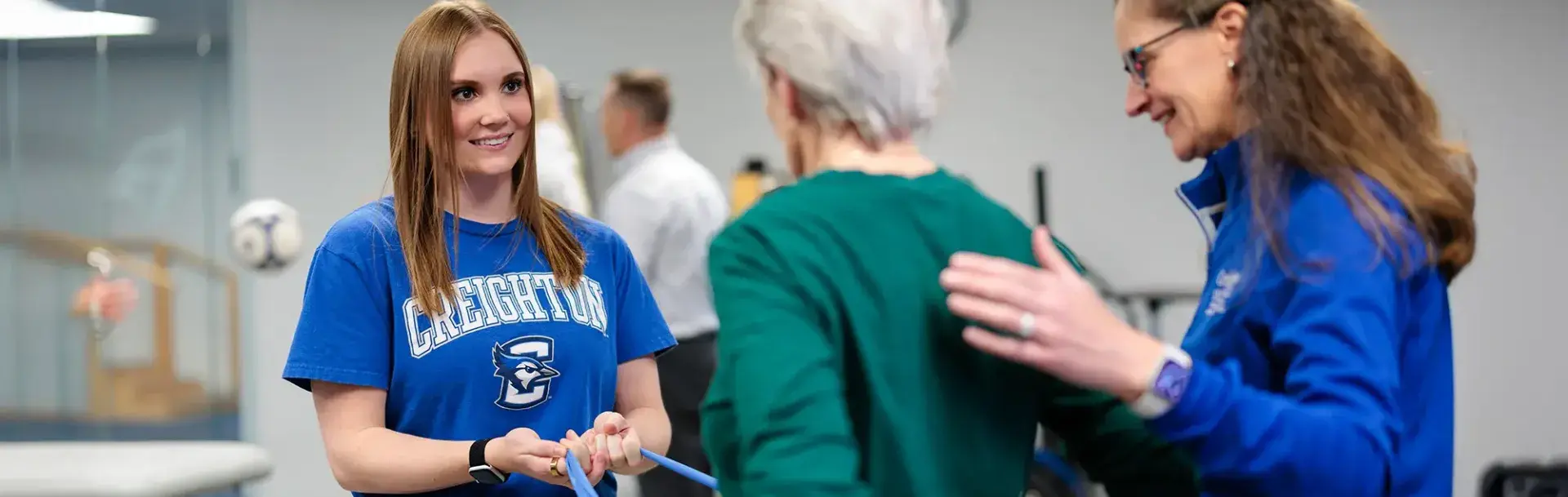 Students participating in Physical Therapy shadowing