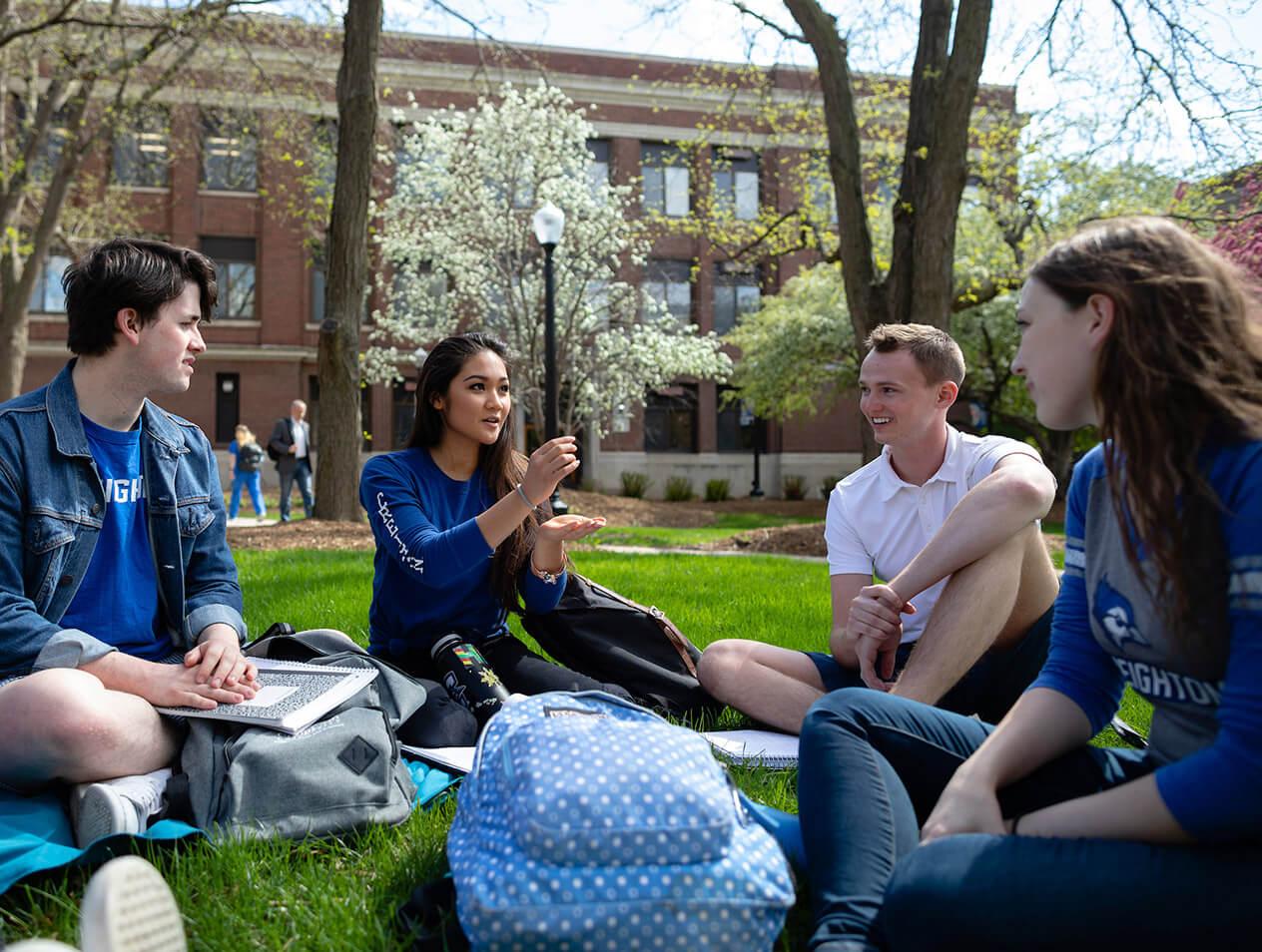 5 Things Every College Student Should do for Future Success