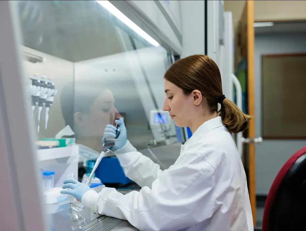 Biomedical science student in lab