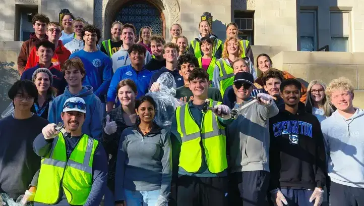Sustainability students pose for photo on campus.