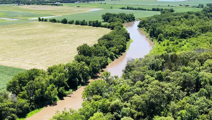 Nishnabotna river drone shot