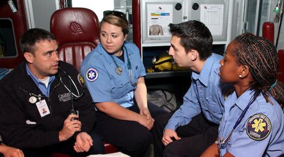 Paramedic certificate training in ambulance