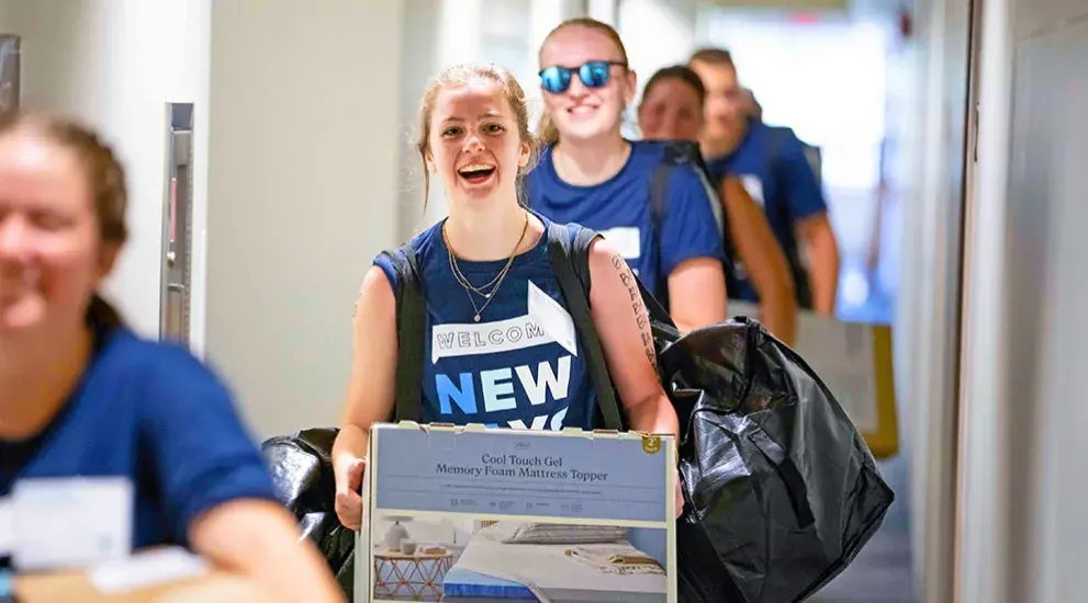 Students moving into dorms